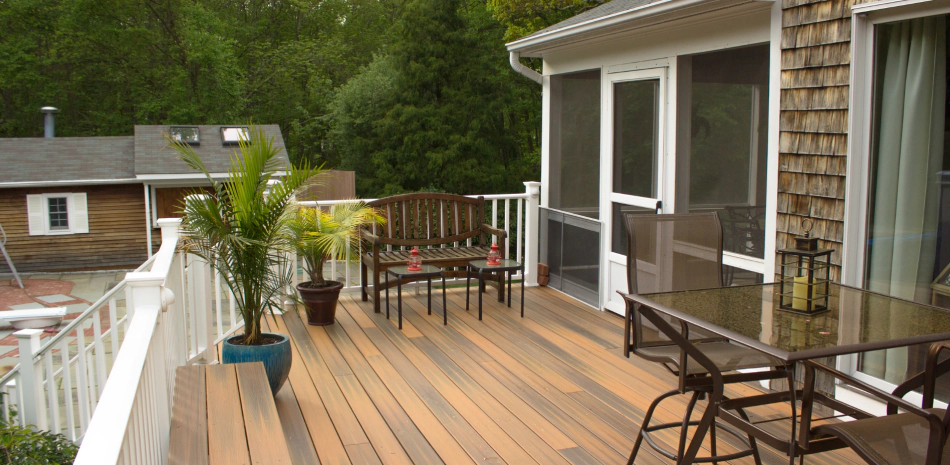 Custom Decks & Porches
